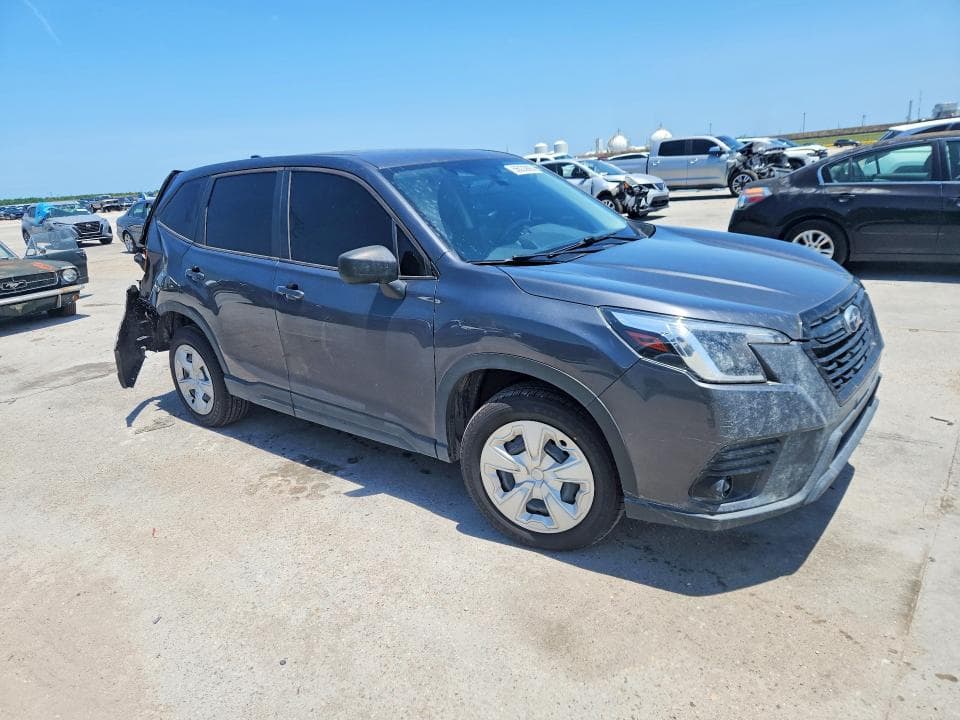 2023 SUBARU FORESTER 4