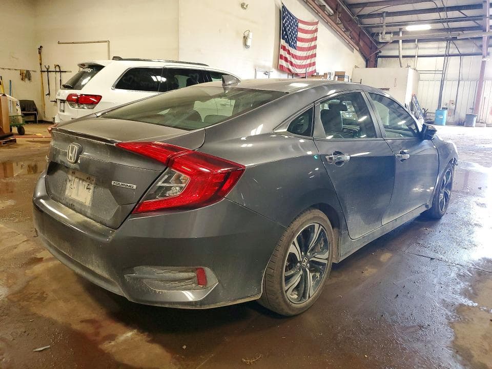 2018 HONDA CIVIC TOURING 3