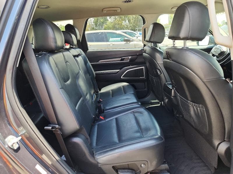2021 KIA TELLURIDE LX 11
