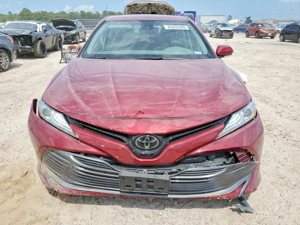 2020 TOYOTA CAMRY XLE 5