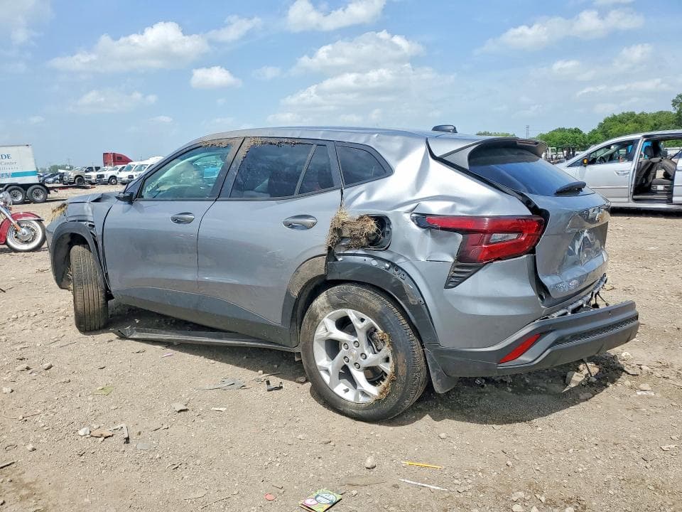2026 CHEVROLET TRAX LS 2