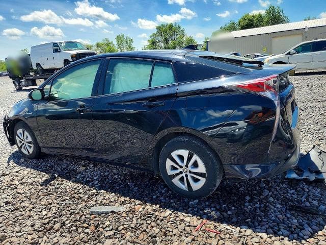 2018 TOYOTA PRIUS THREE 2
