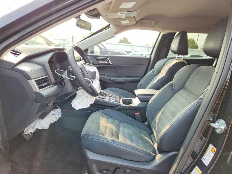 2025 MITSUBISHI OUTLANDER SE 7