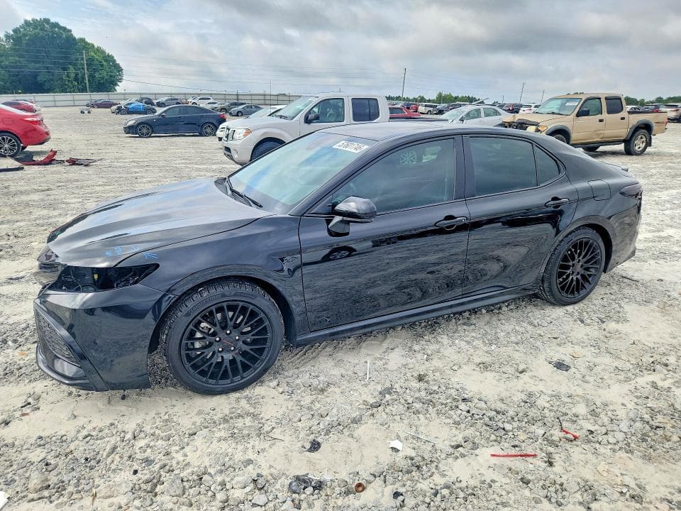 2024 TOYOTA CAMRY SE - 1