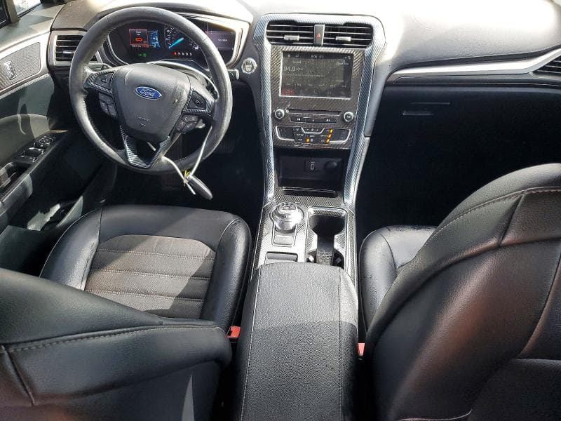 2017 FORD FUSION SE 8