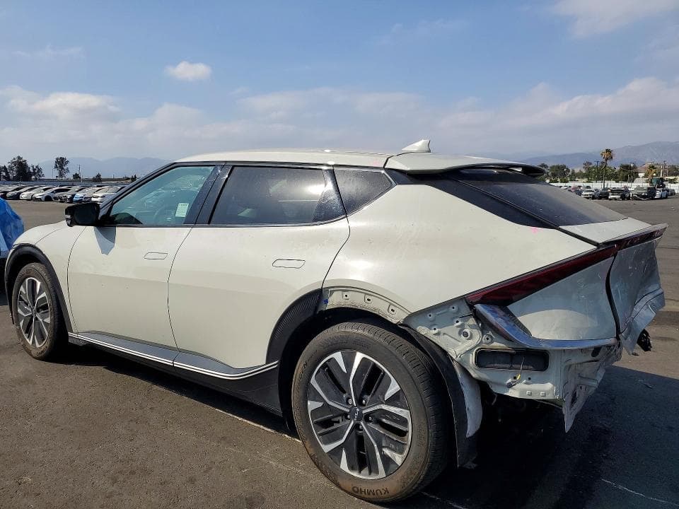 2023 KIA EV6 WIND 2