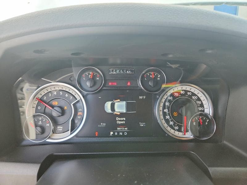 2019 RAM 1500 CLASSIC SLT 9