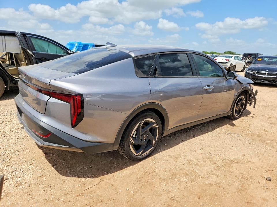 2025 KIA K4 EX 3