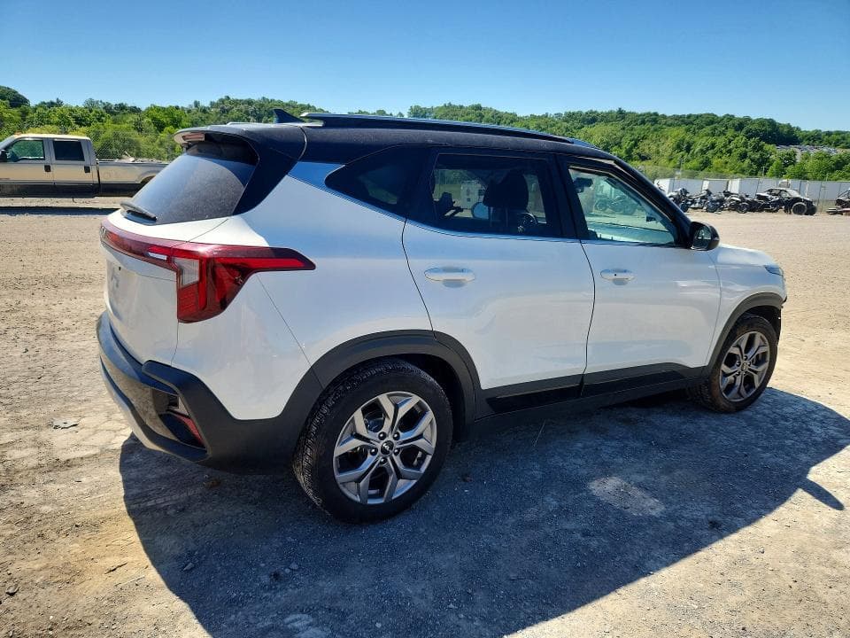 2024 KIA SELTOS S 3