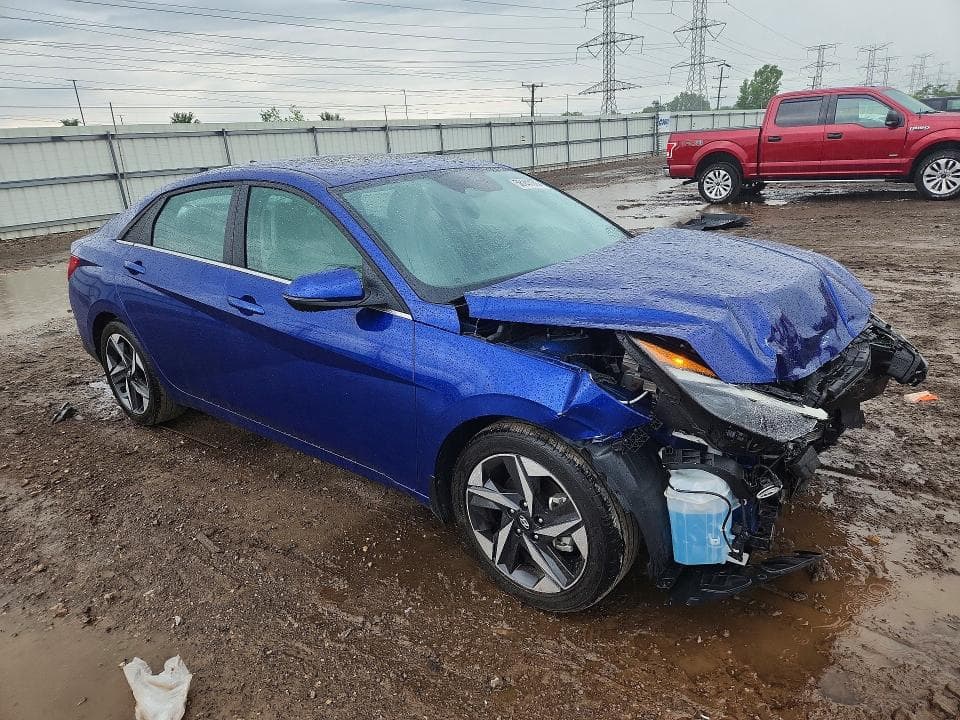 2023 HYUNDAI ELANTRA LIMITED 4