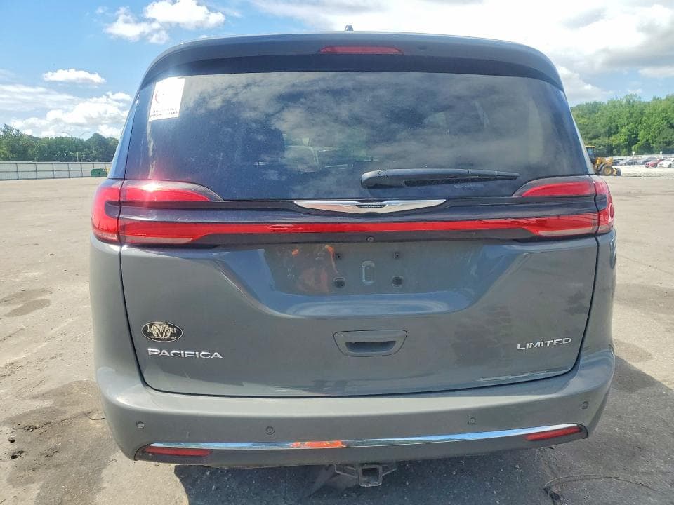 2023 CHRYSLER PACIFICA LIMITED 6