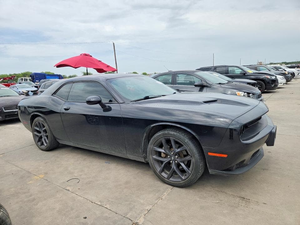 2021 DODGE CHALLENGER SXT 4