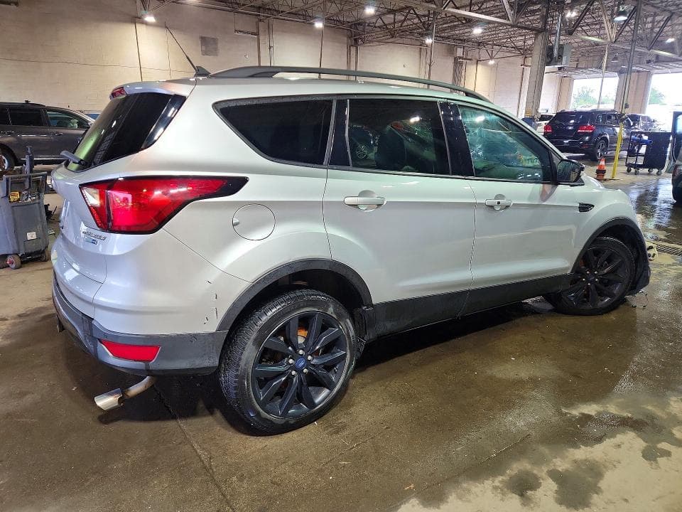 2019 FORD ESCAPE TITANIUM 3