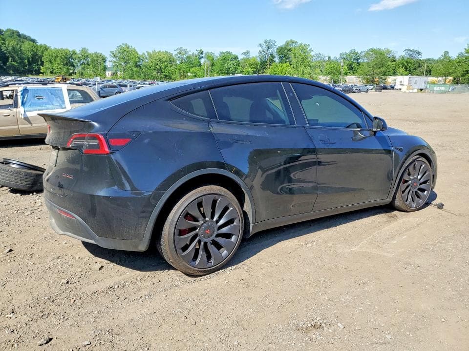 2023 TESLA MODEL Y 3