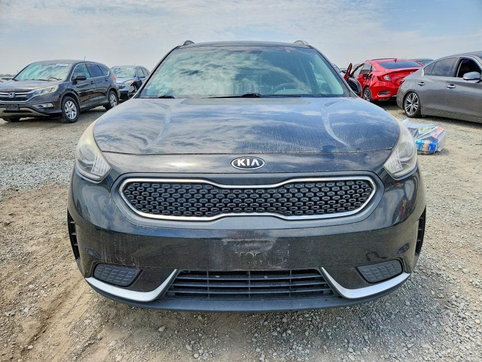 2017 KIA NIRO LX 5