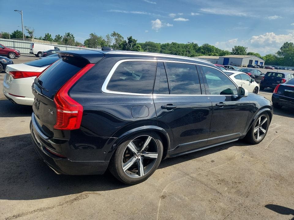 2017 VOLVO XC90 T6 3