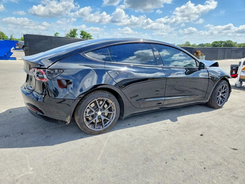 2023 TESLA MODEL 3 3