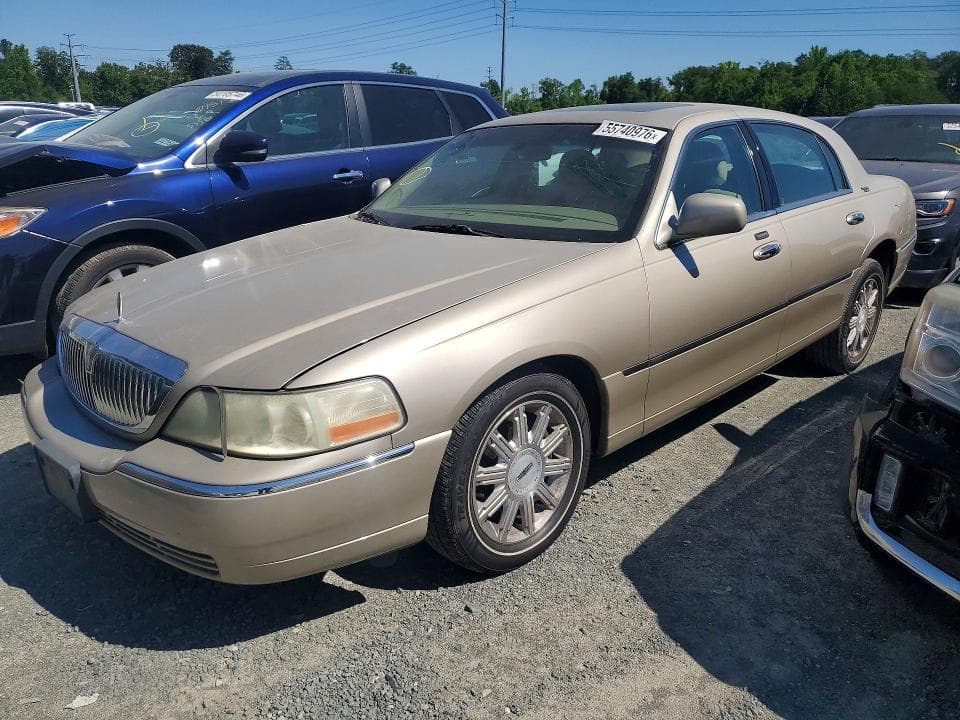 2006 LINCOLN TOWNCAR - 1