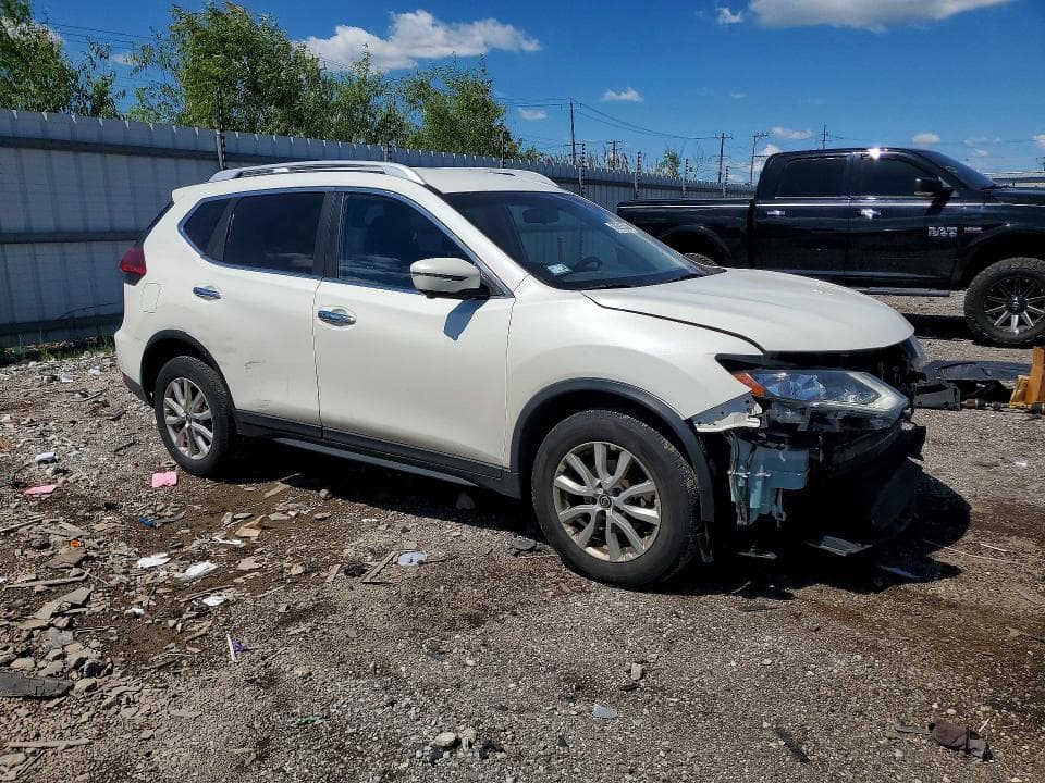 2018 NISSAN ROGUE SV 4