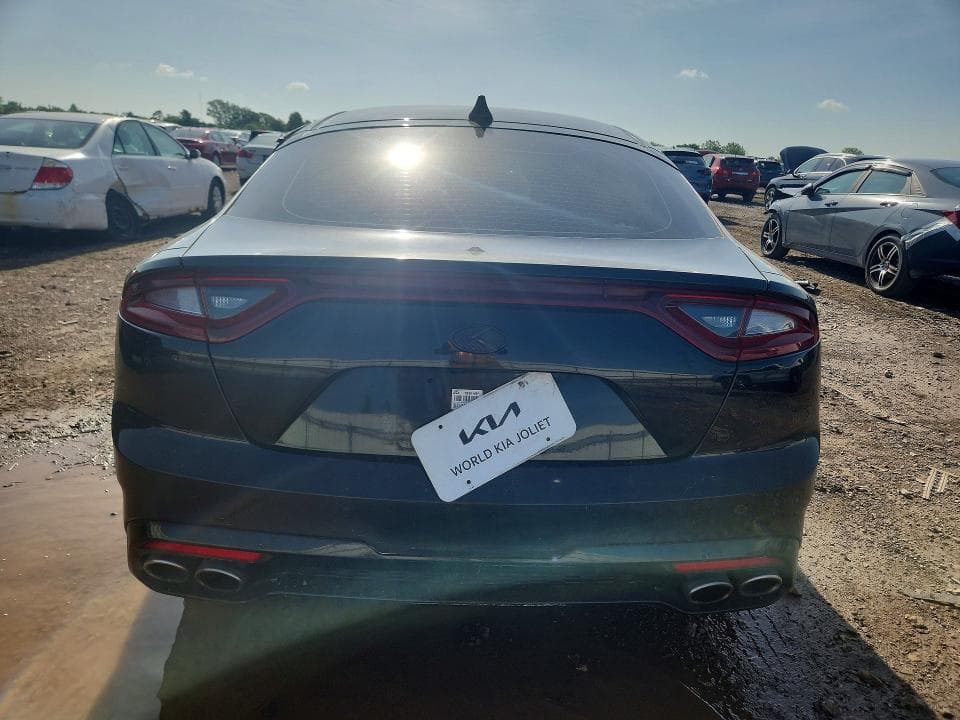 2019 KIA STINGER GT2 6
