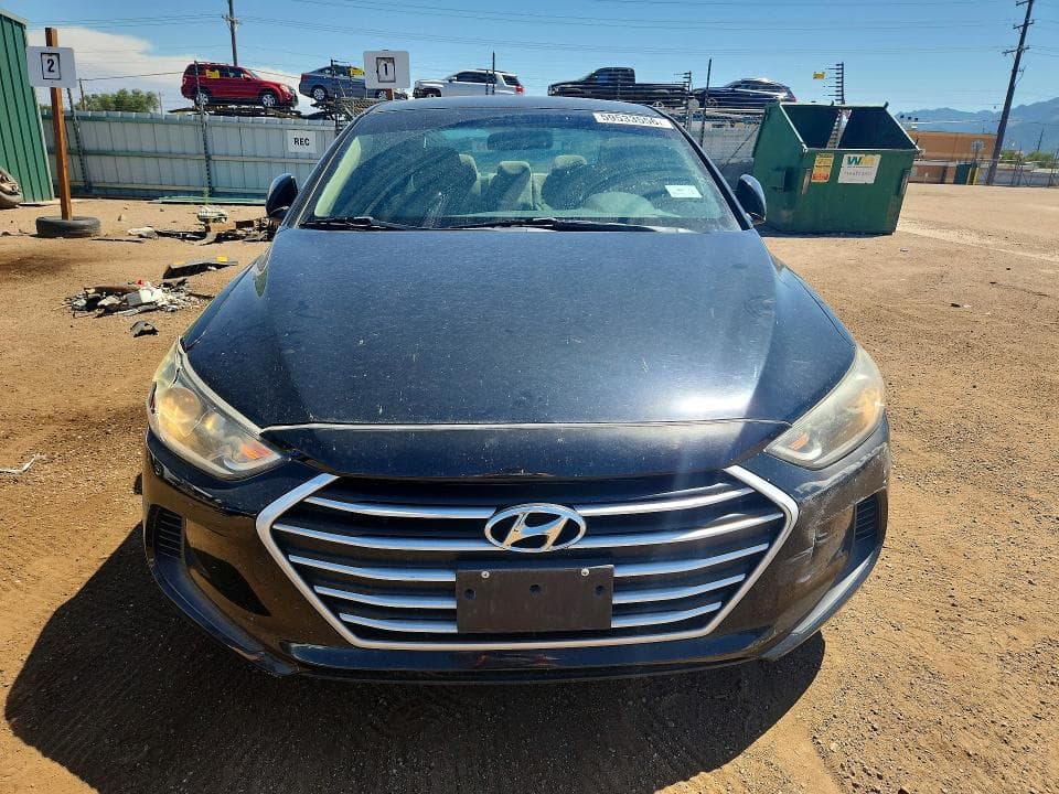 2018 HYUNDAI ELANTRA SE 5