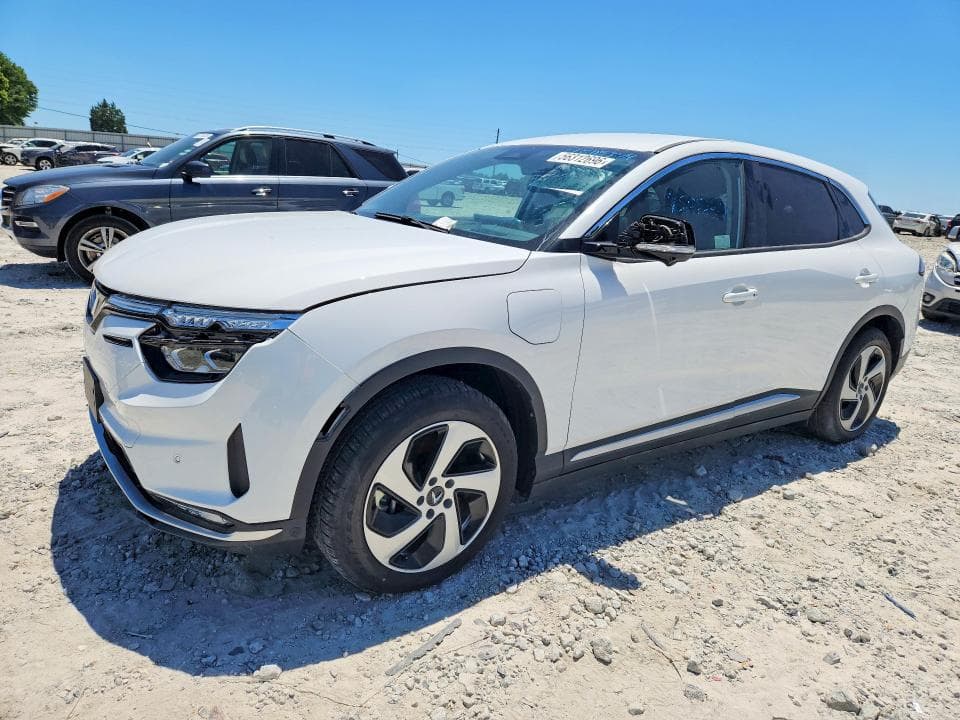 2024 VINFAST VF8+
