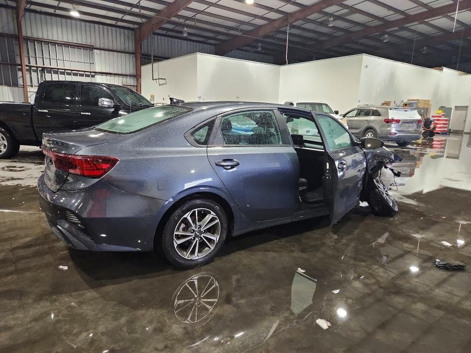 2024 KIA FORTE LXS 3