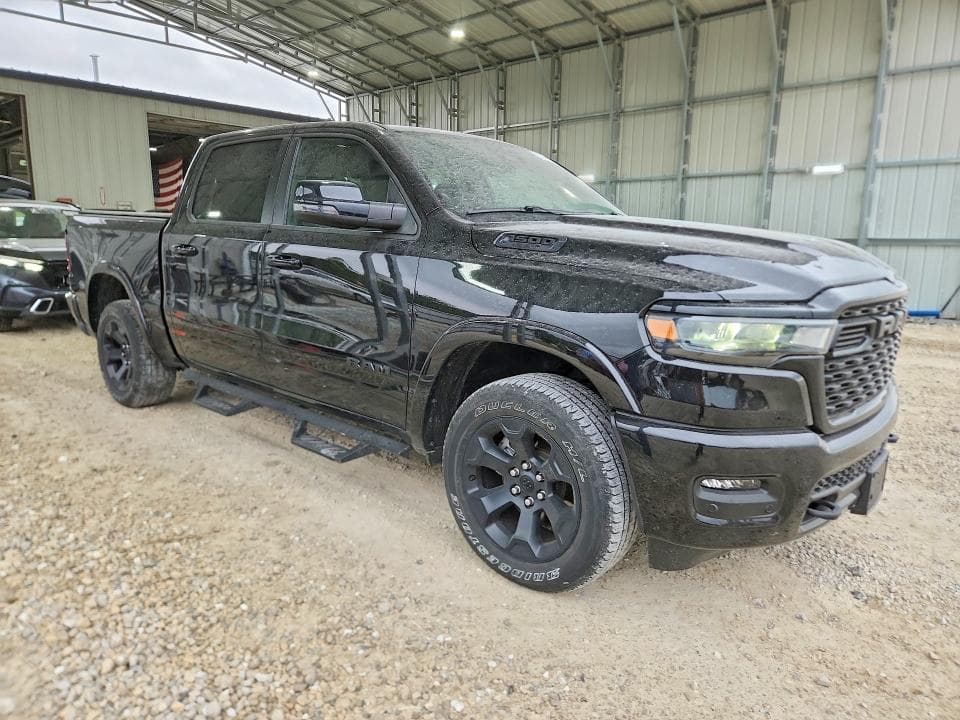 2025 RAM 1500 BIG HORN 4