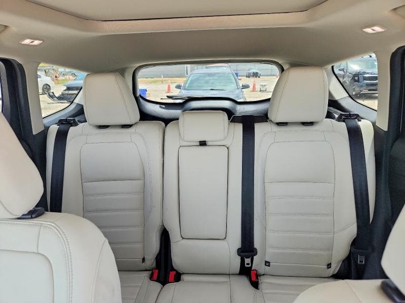 2018 FORD ESCAPE SEL 10