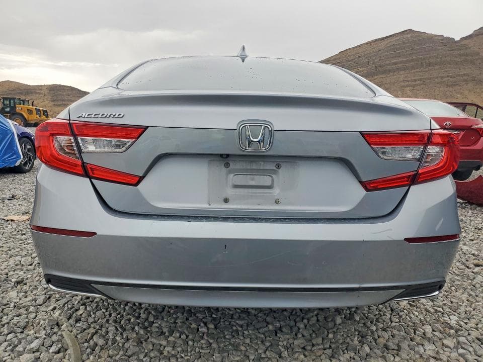 2018 HONDA ACCORD LX 6
