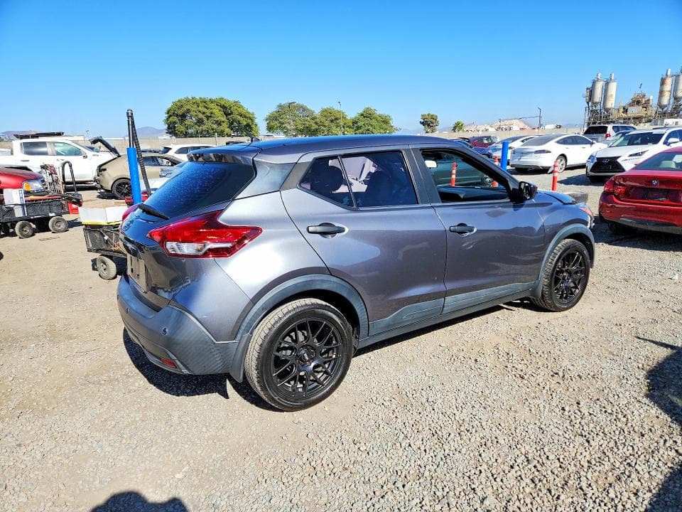 2020 NISSAN KICKS S 3