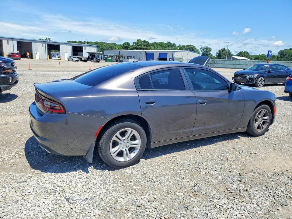 2017 DODGE CHARGER SE 3
