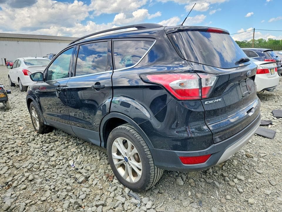 2017 FORD ESCAPE SE 2