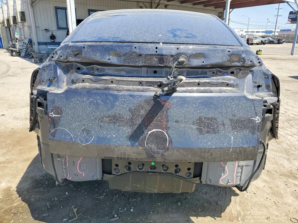 2026 TESLA MODEL Y 6