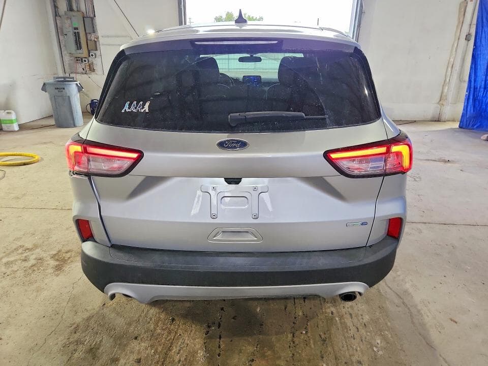 2020 FORD ESCAPE SE 6