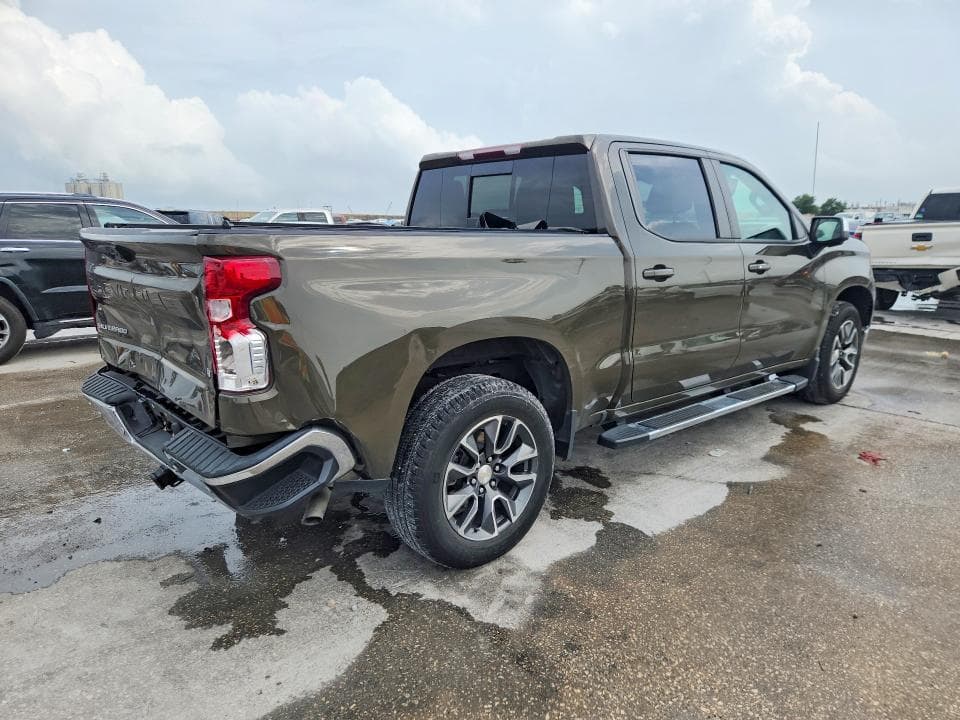 2023 CHEVROLET SILVERADO C1500 LT 3