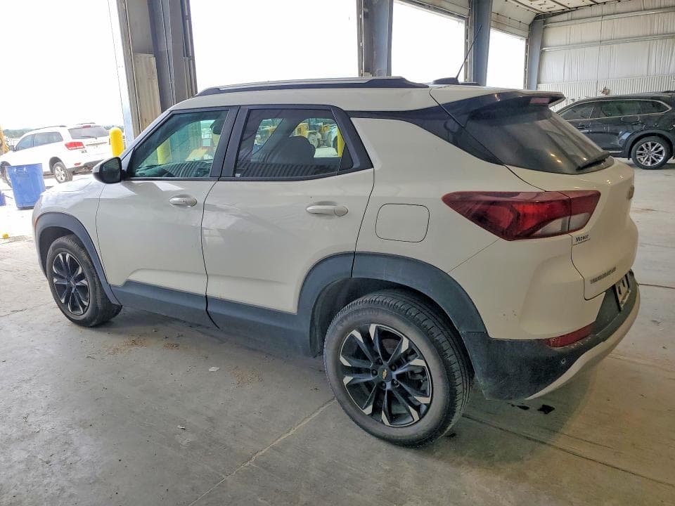 2022 CHEVROLET TRAILBLAZER LT 2