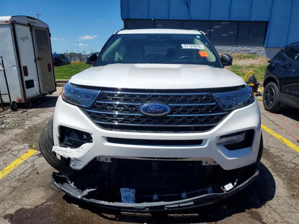 2022 FORD EXPLORER XLT 5