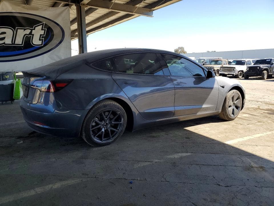 2023 TESLA MODEL 3 3