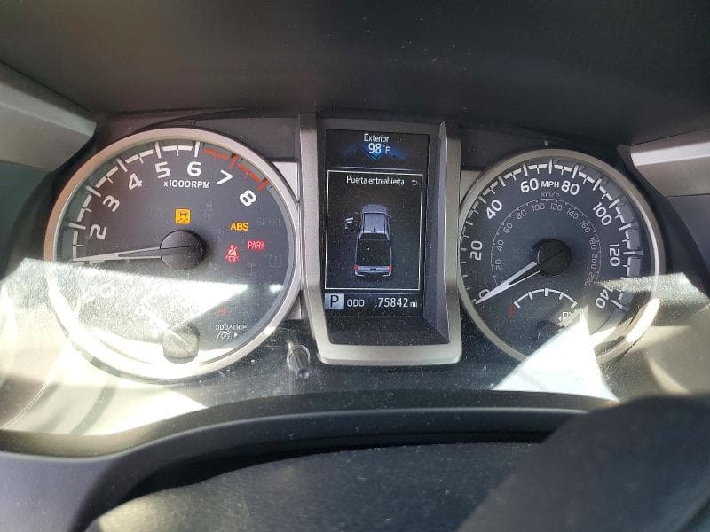 2017 TOYOTA TACOMA SR5 V6 9