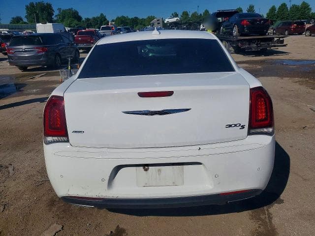 2018 CHRYSLER 300 S 6