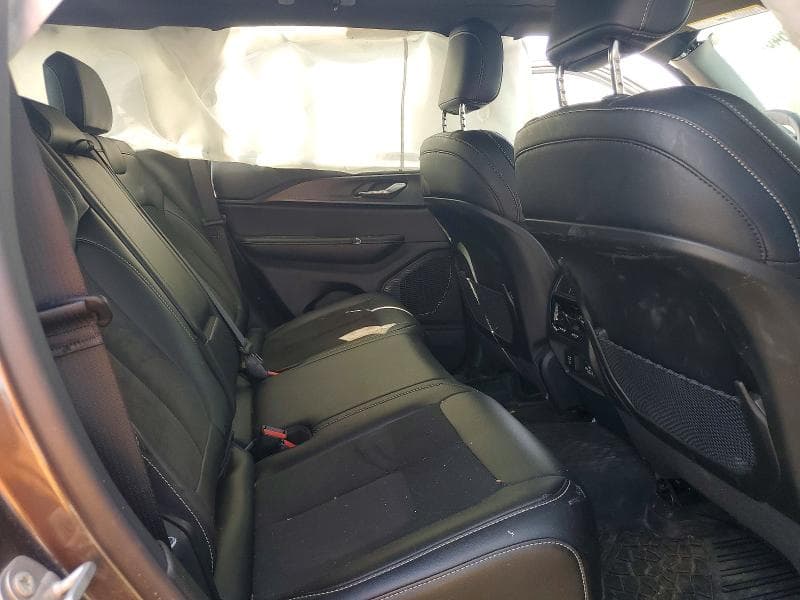 2025 JEEP GRAND CHEROKEE LAREDO 11