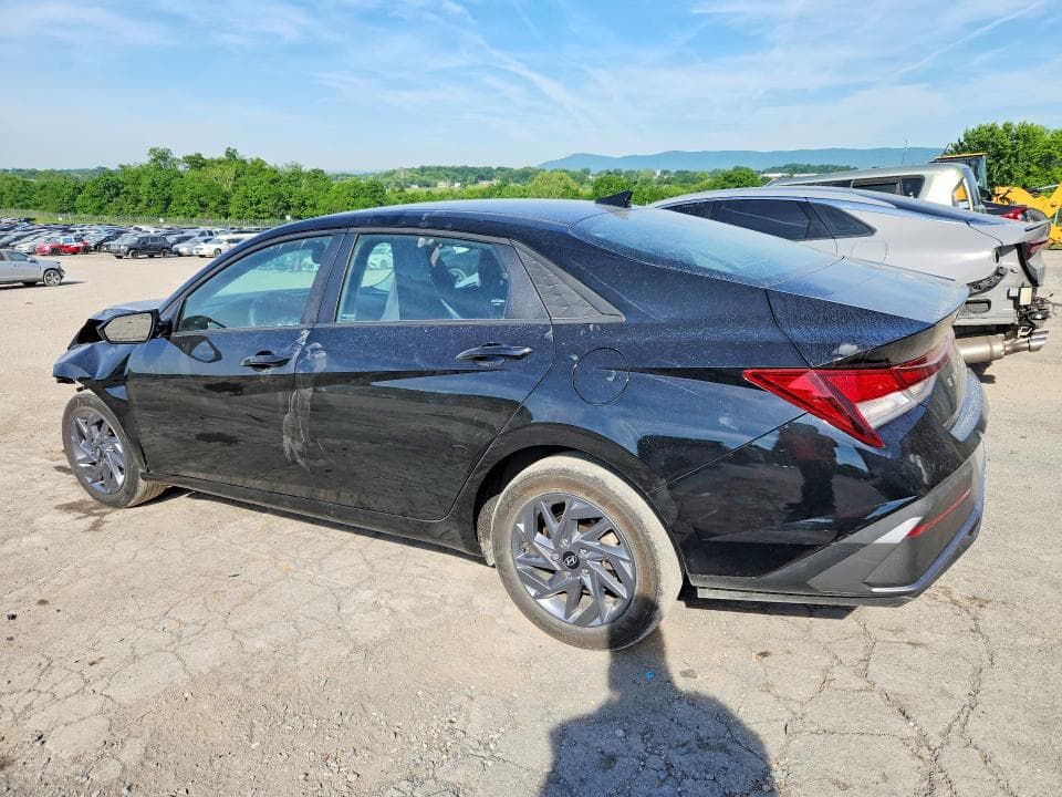 2024 HYUNDAI ELANTRA SEL 2