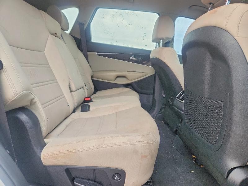 2020 KIA SORENTO LX 11