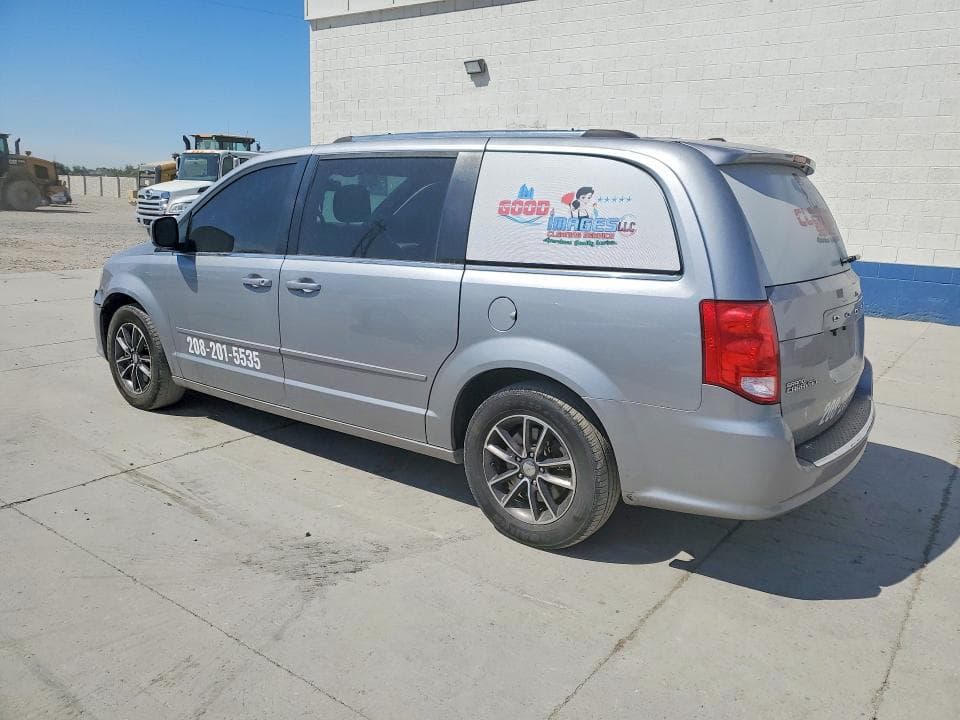 2017 DODGE GRAND CARAVAN SXT 2