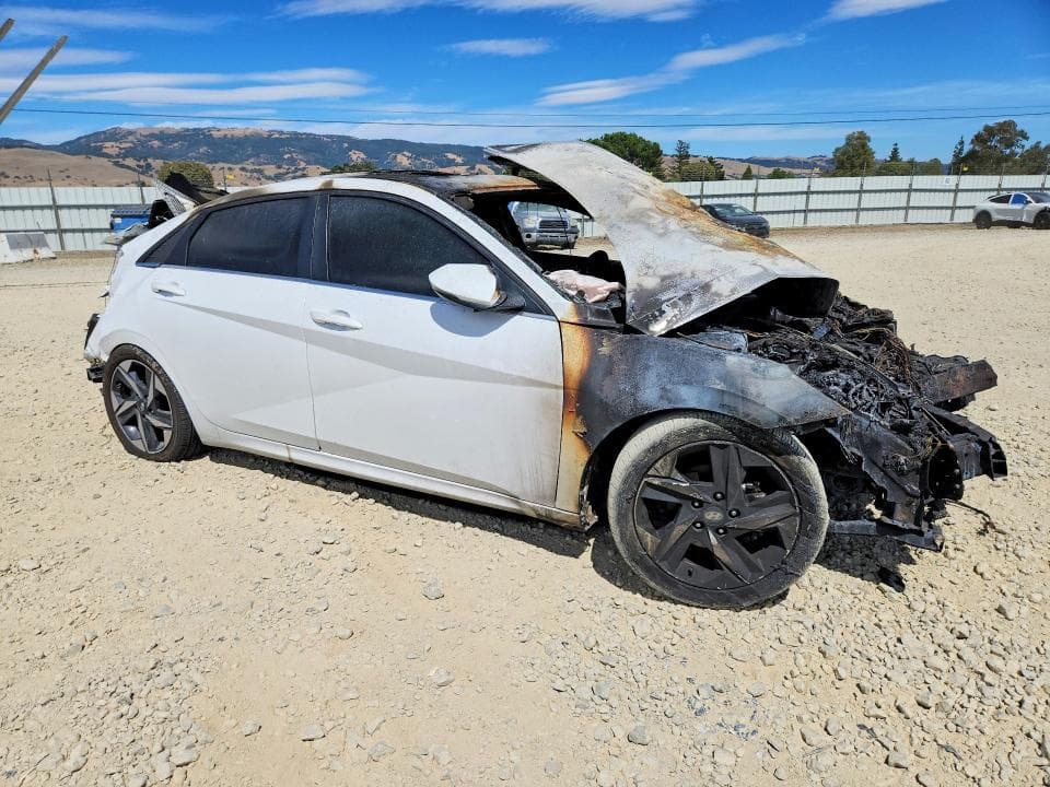 2021 HYUNDAI ELANTRA SEL 4