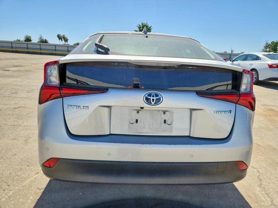 2022 TOYOTA PRIUS LE 6