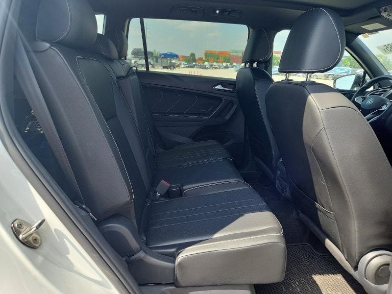 2023 VOLKSWAGEN TIGUAN SE R-LINE BLACK 11