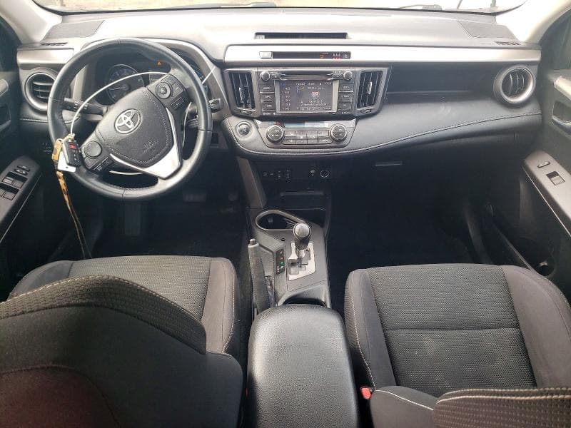 2018 TOYOTA RAV4 XLE 8