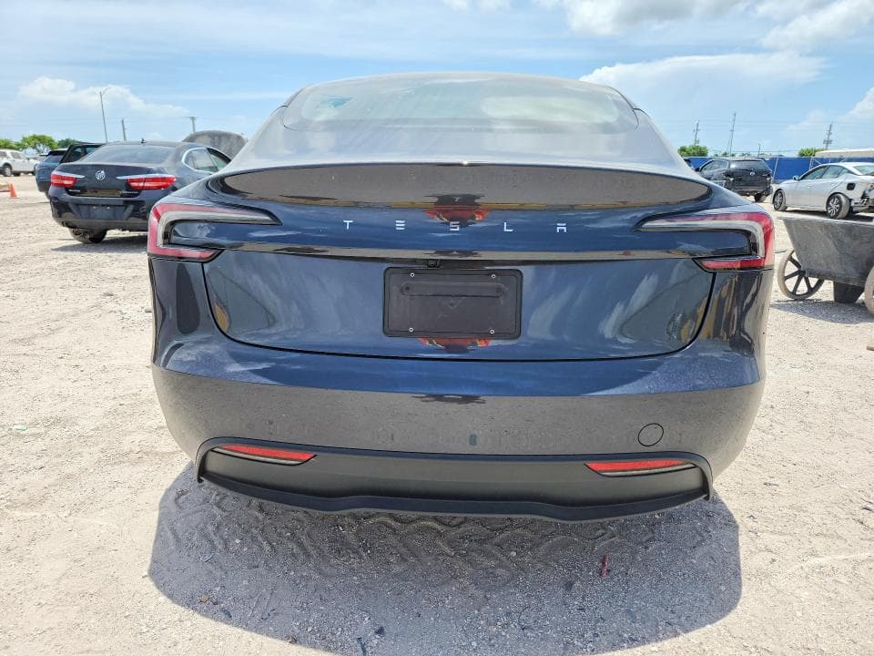 2025 TESLA MODEL 3 6